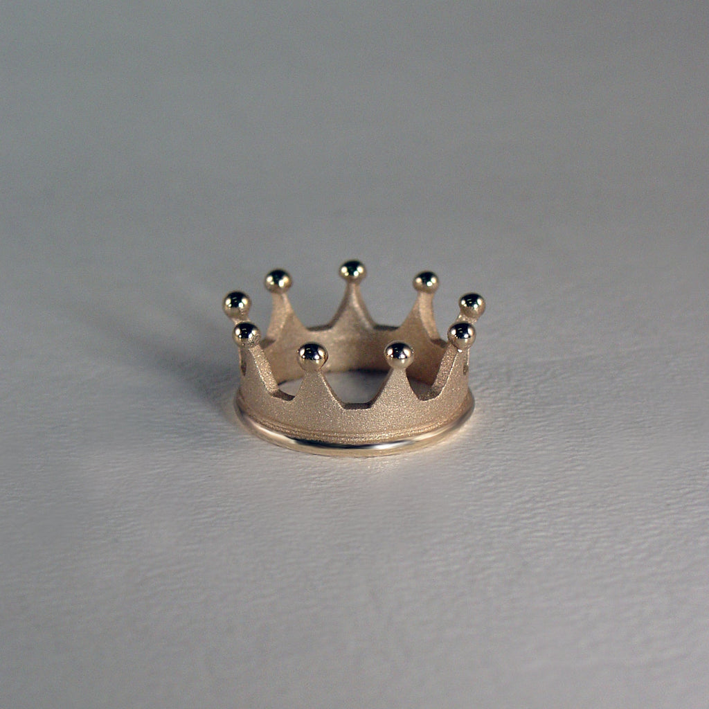 9 point crown band in 14k yellow gold