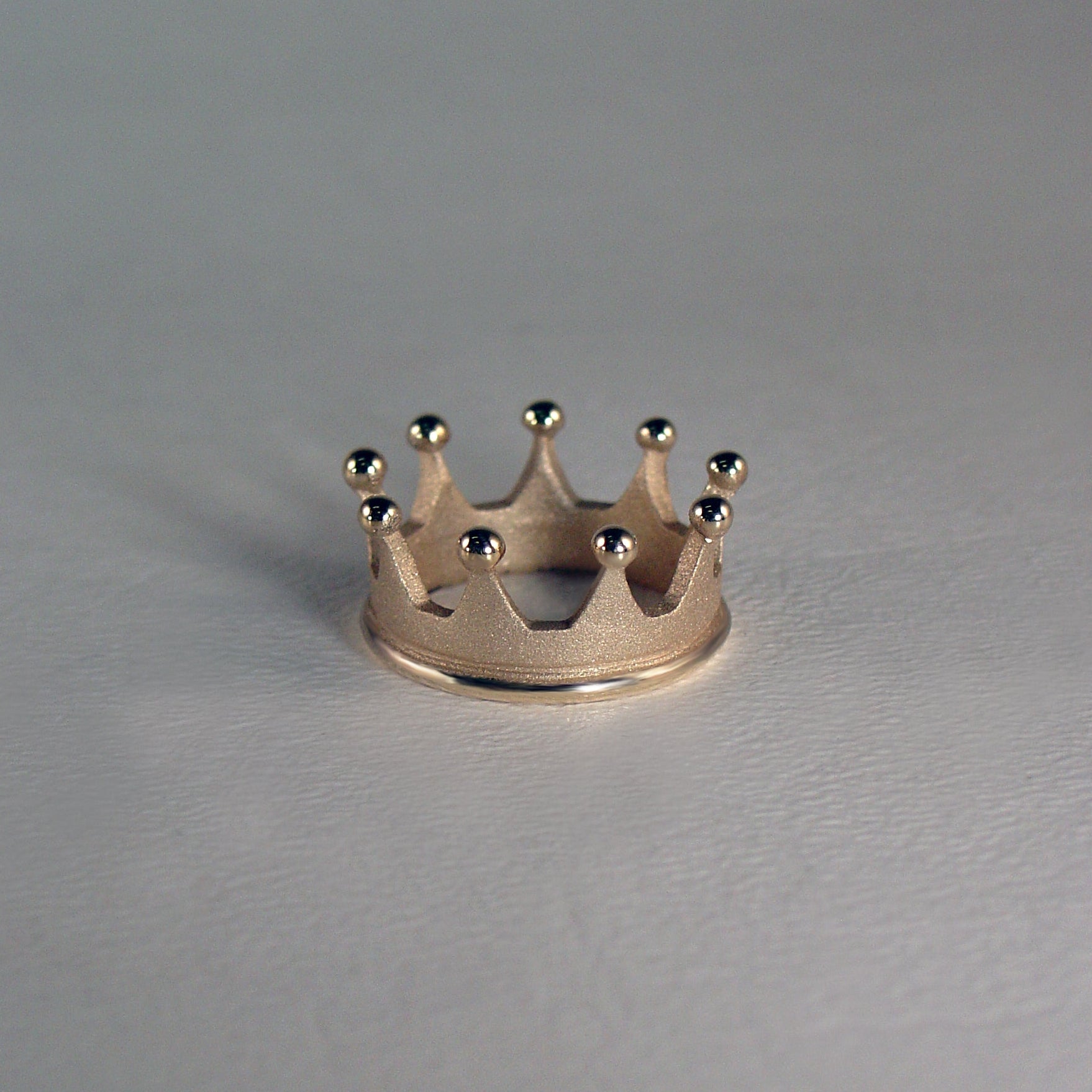 9 point crown band in 14k yellow gold
