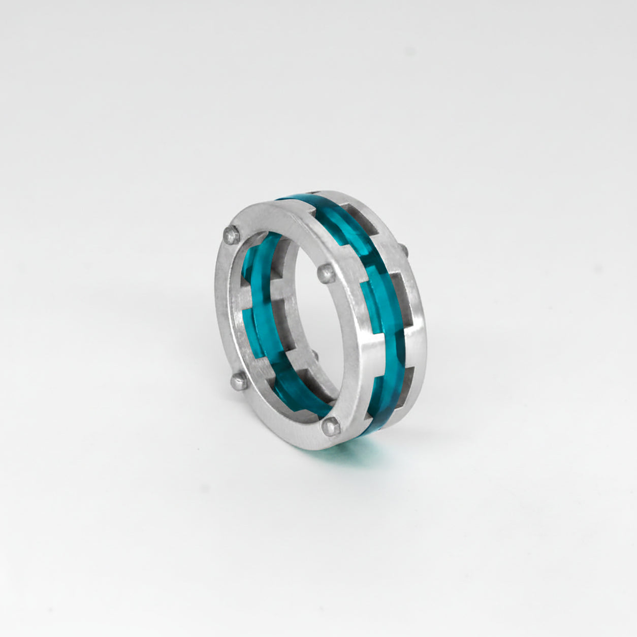 Square8 ring