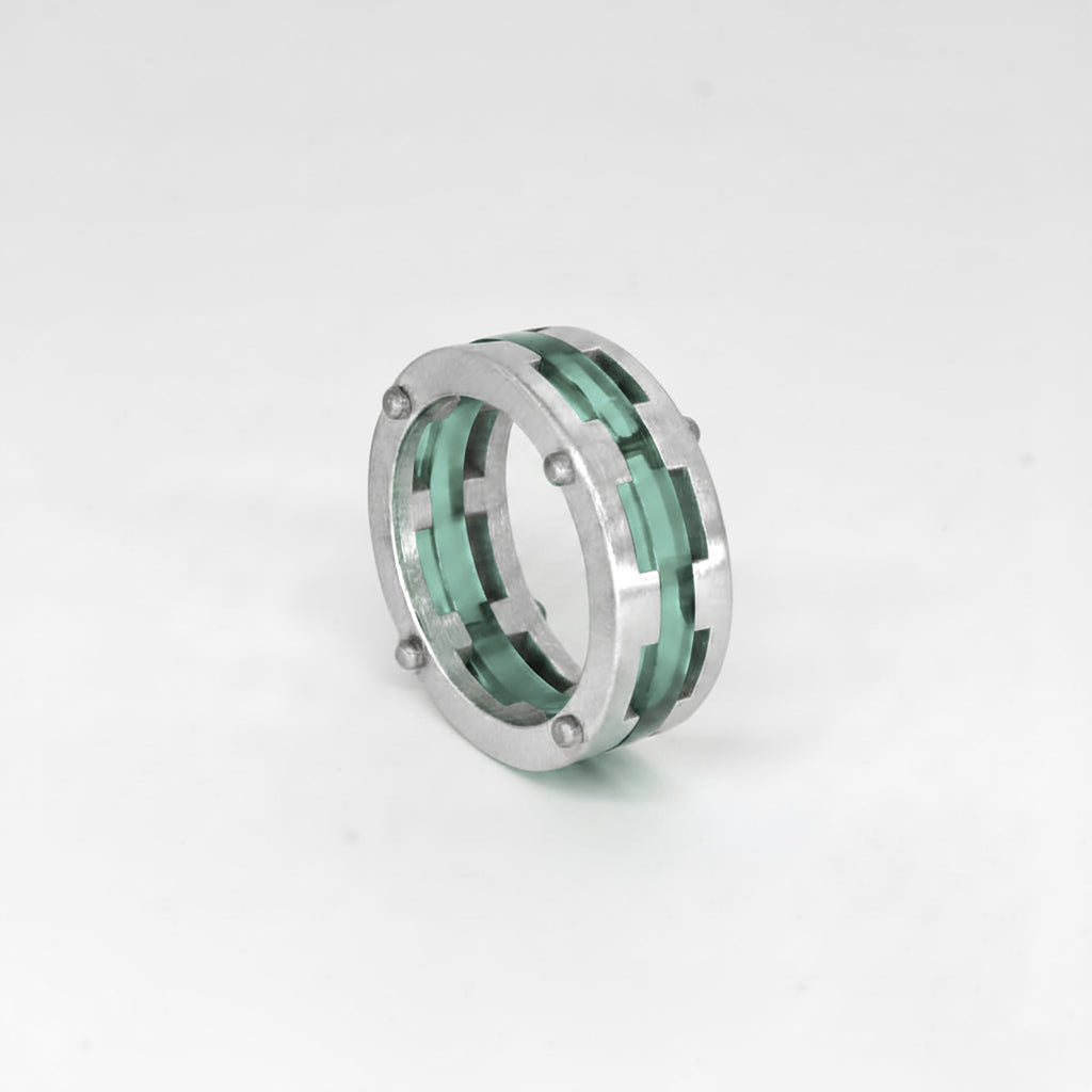 Square8 ring