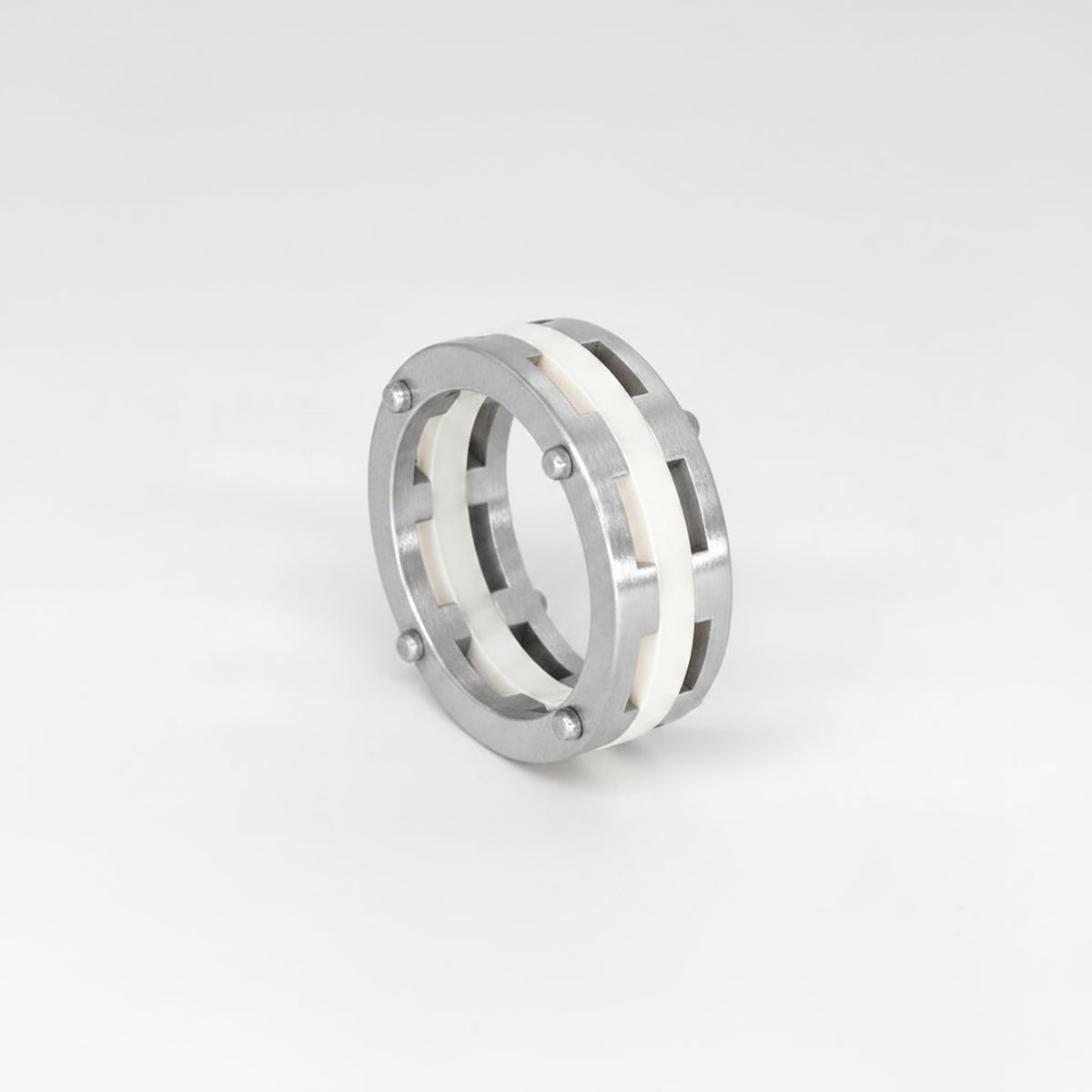 Square8 ring