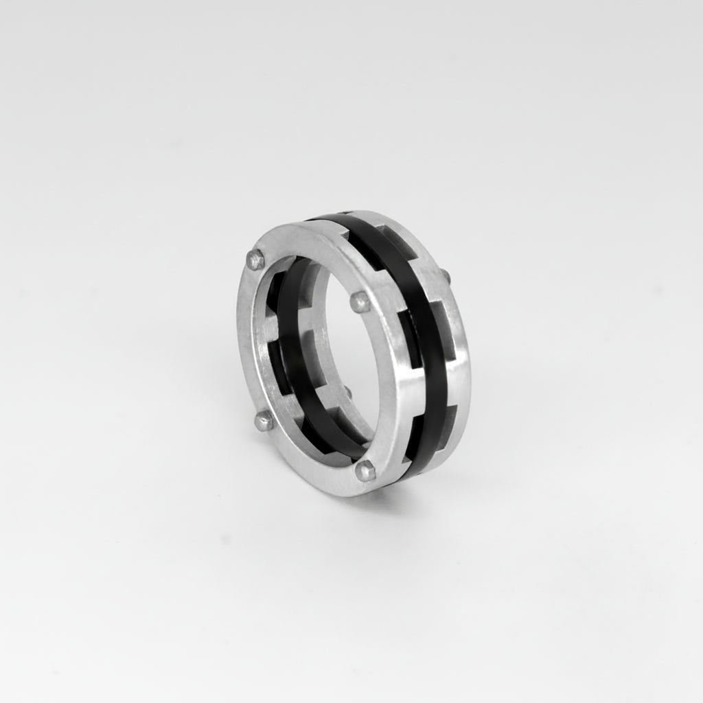 Square8 ring