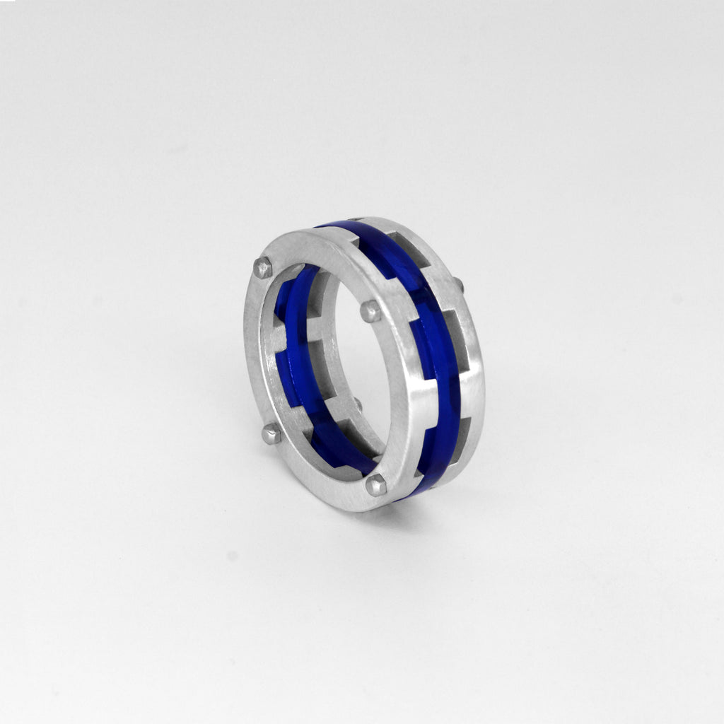 Square8 ring
