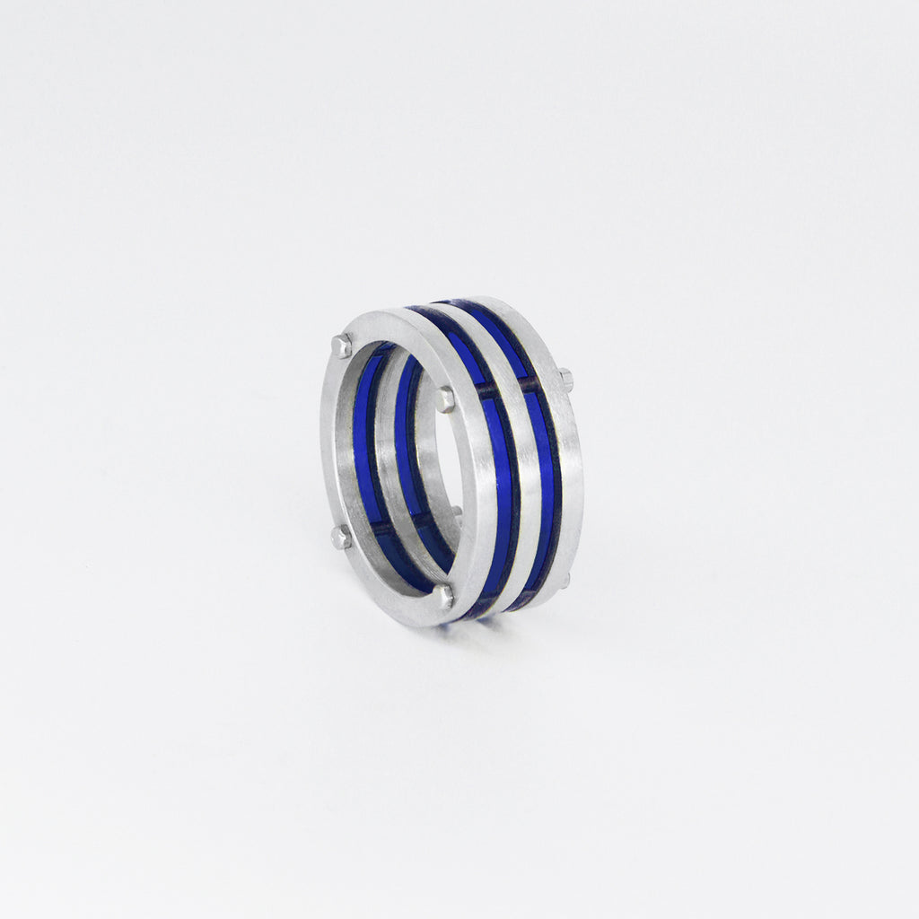 Stripes ring
