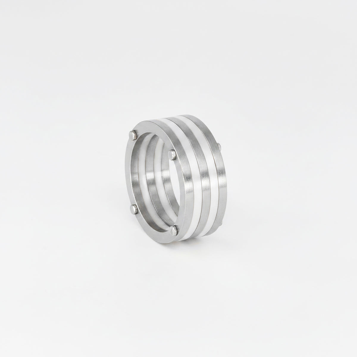 Stripes ring
